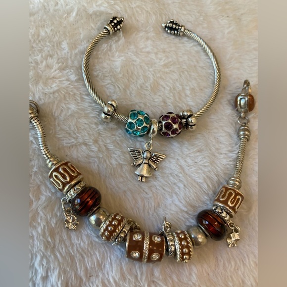 Jewelry - Bundle of Two‎ Bracelets